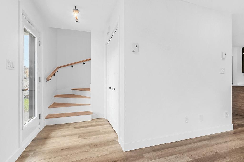 Hall d'entrée/Vestibule - Rue Du Havre, Lévis (Les Chutes-De-La-Chaudière-Ouest), QC - Indoor Photo Showing Other Room