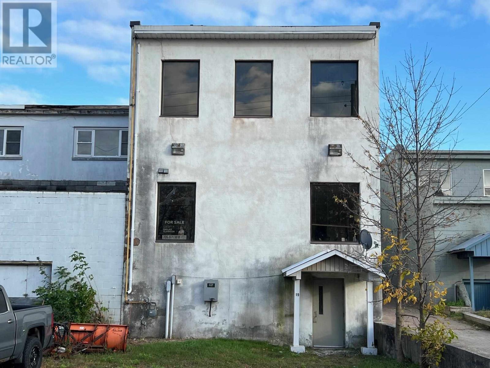 19 Woodward Ave, Blind River, ON