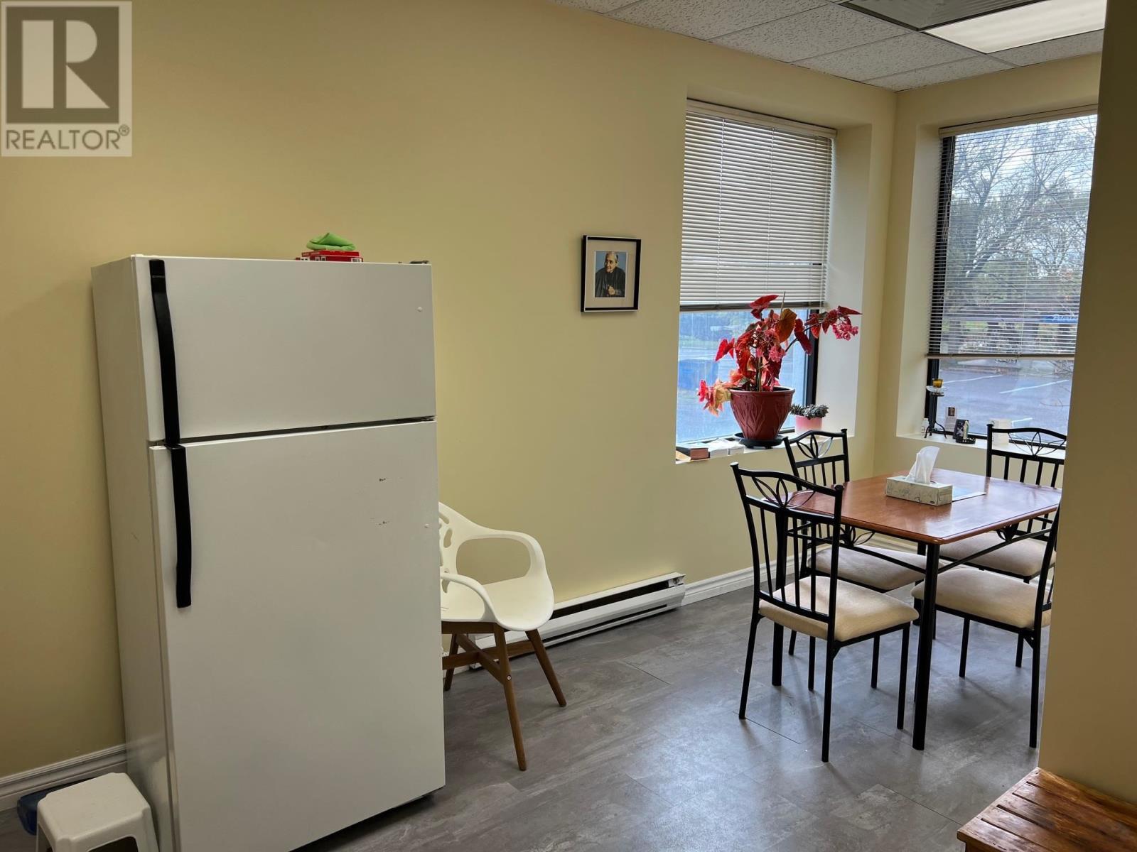 19 Woodward Ave, Blind River, ON