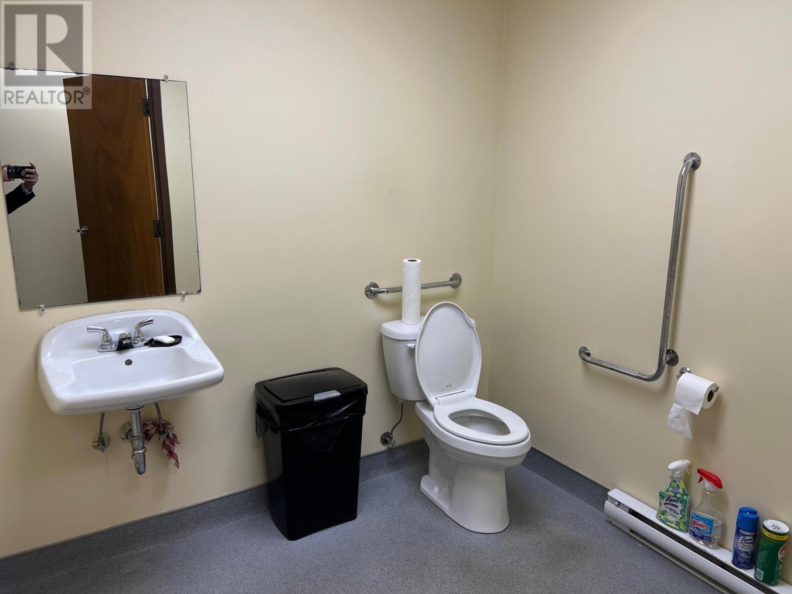 19 Woodward Ave, Blind River, ON