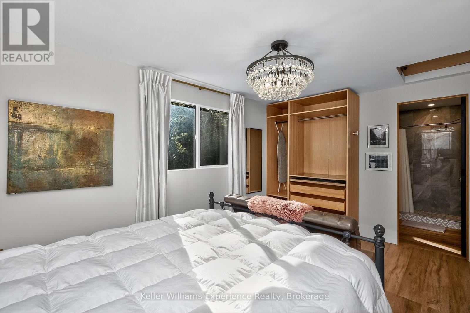 1694 Tiny Beaches Road S, Tiny, ON - Indoor Photo Showing Bedroom