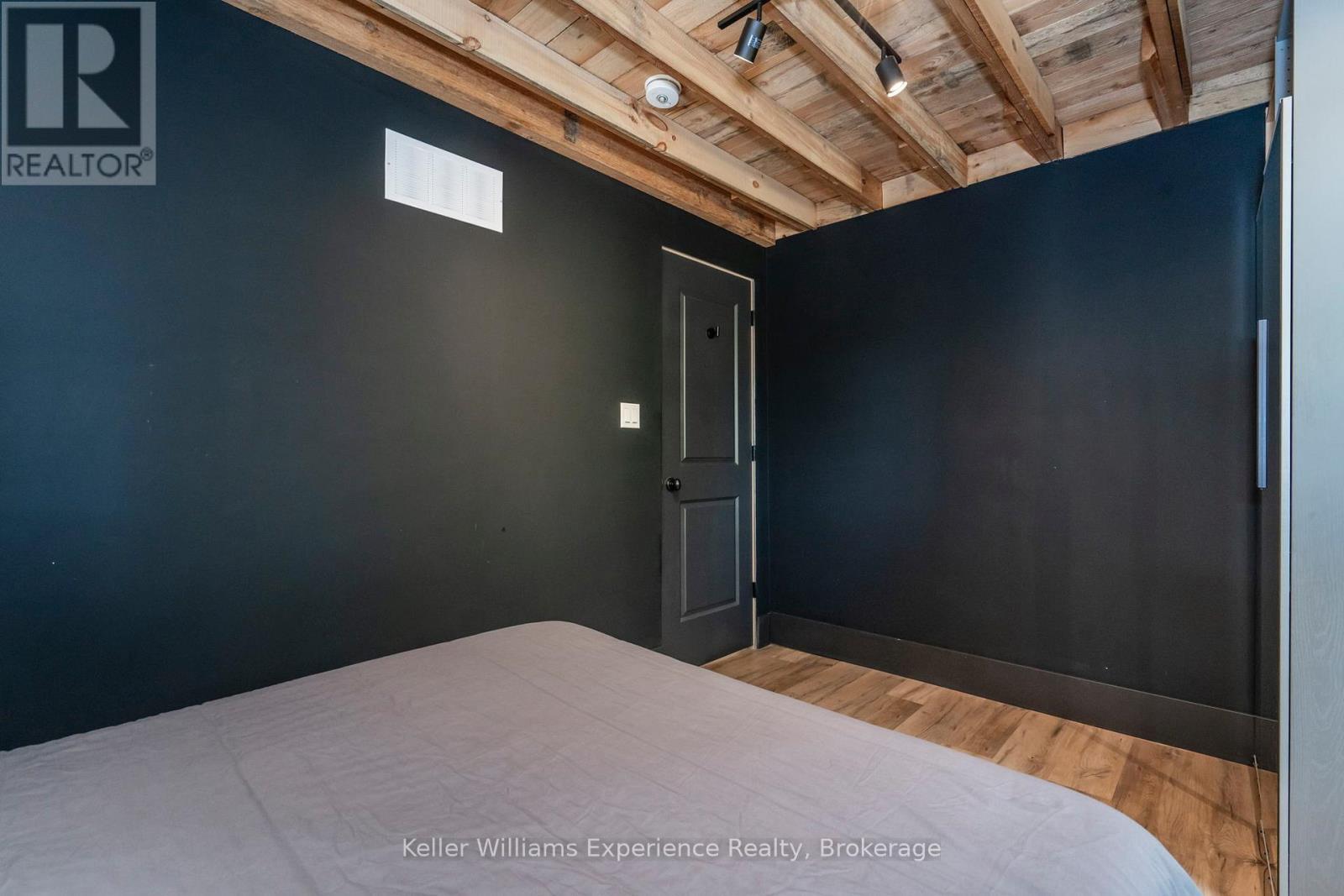 1694 Tiny Beaches Road S, Tiny, ON - Indoor