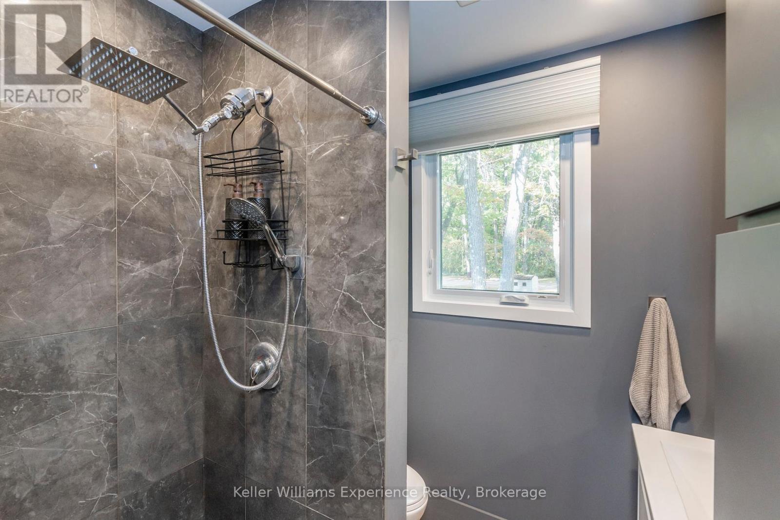 1694 Tiny Beaches Road S, Tiny, ON - Indoor Photo Showing Bathroom