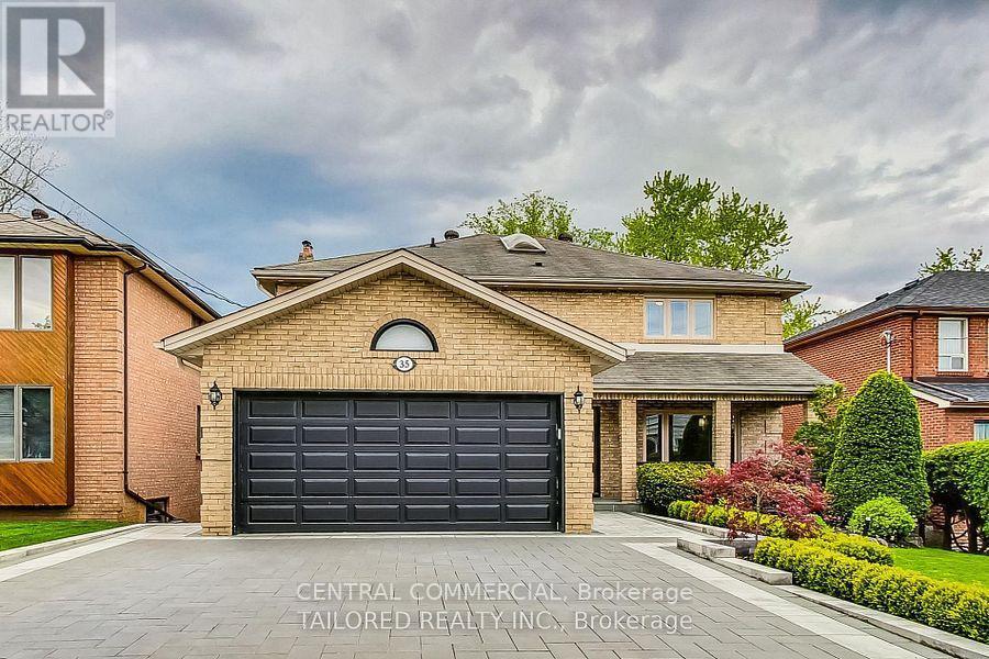 35 Mackay Drive, Richmond Hill, ON - Outdoor