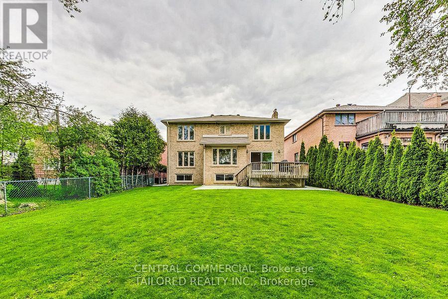 35 Mackay Drive, Richmond Hill, ON - Outdoor With Deck Patio Veranda