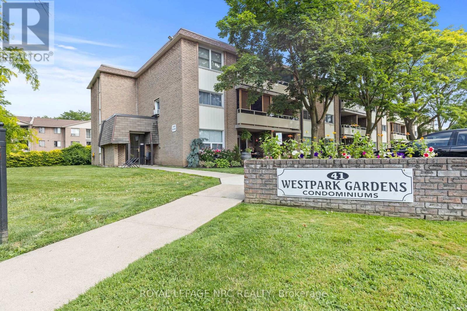 215 - 41 Rykert Street, St. Catharines (Western Hill), ON - Outdoor With Balcony