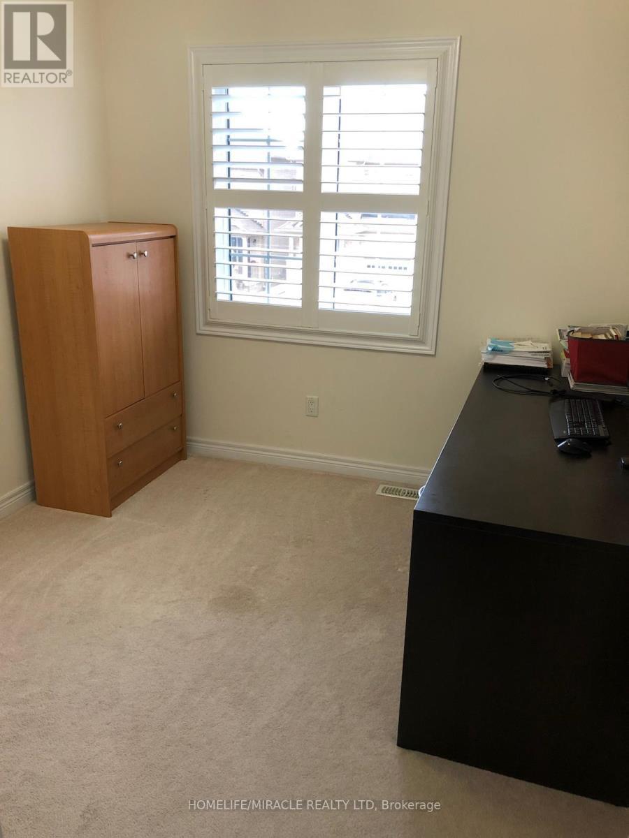 31 Banbridge Crescent, Brampton, ON - Indoor