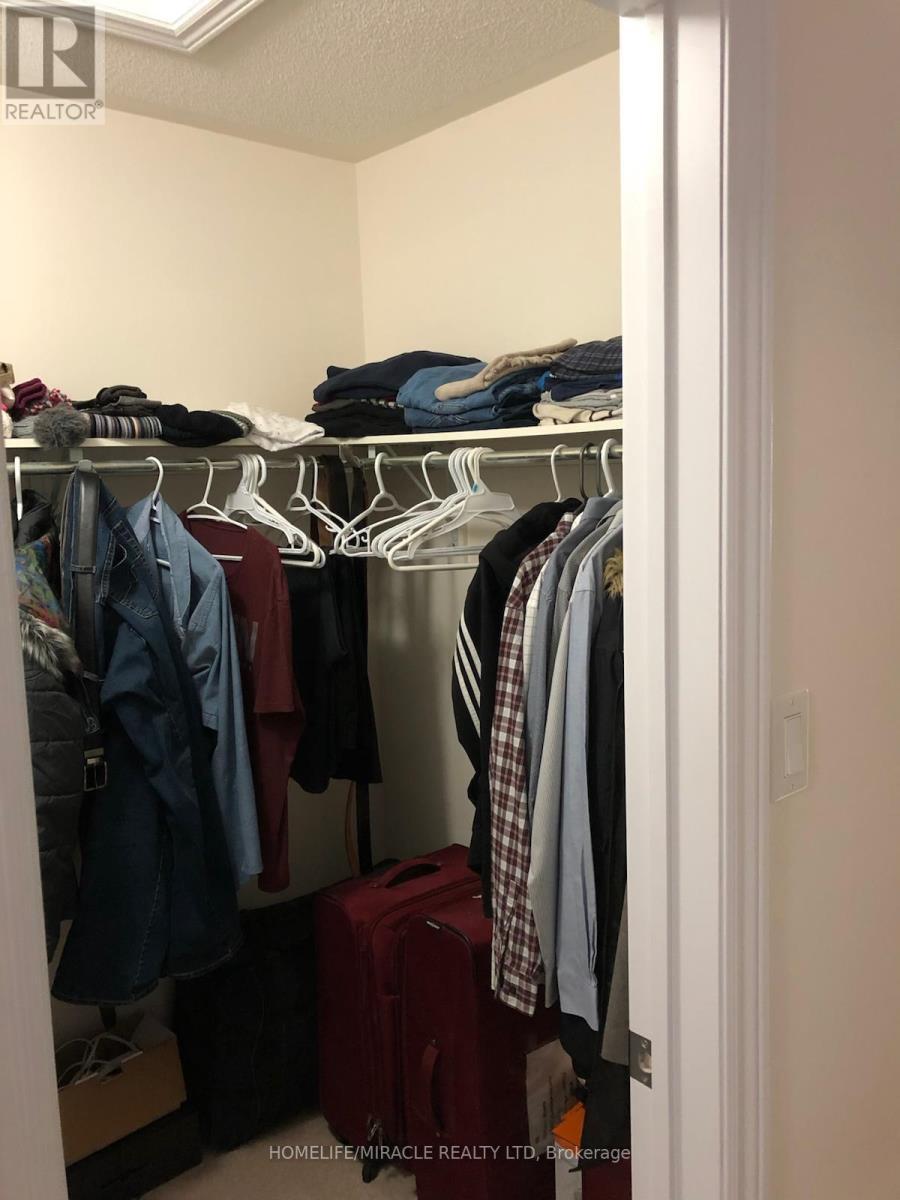 31 Banbridge Crescent, Brampton, ON - Indoor With Storage