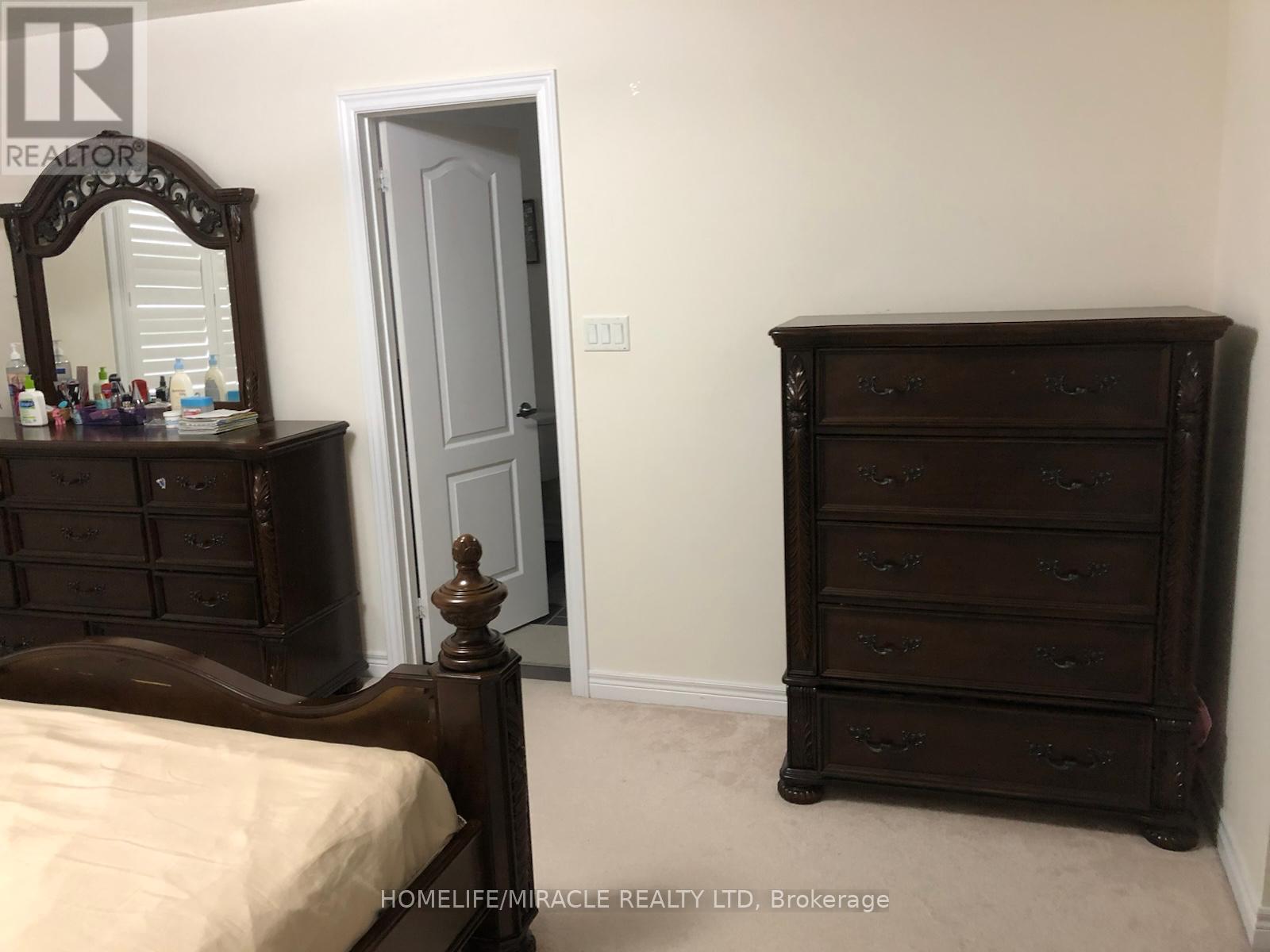 31 Banbridge Crescent, Brampton, ON - Indoor Photo Showing Bedroom