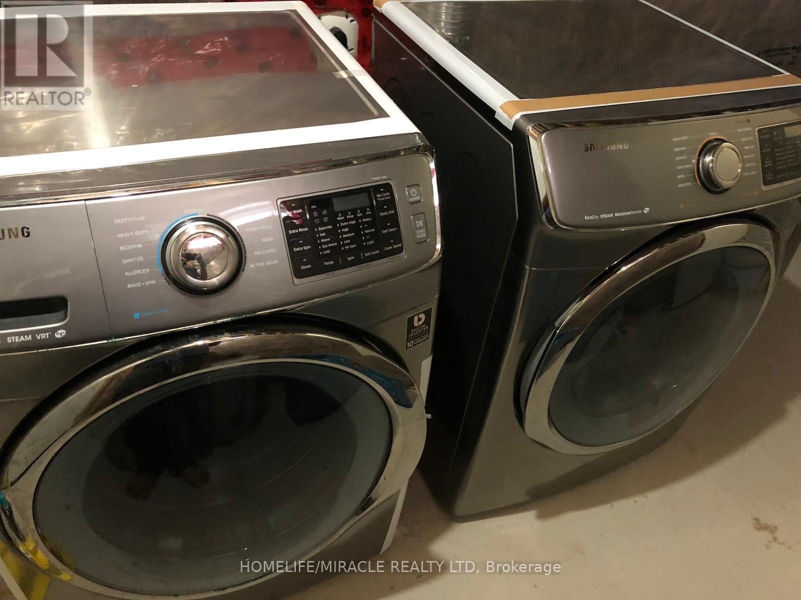 31 Banbridge Crescent, Brampton, ON - Indoor Photo Showing Laundry Room