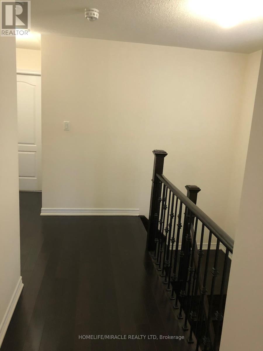 31 Banbridge Crescent, Brampton, ON - Indoor Photo Showing Other Room