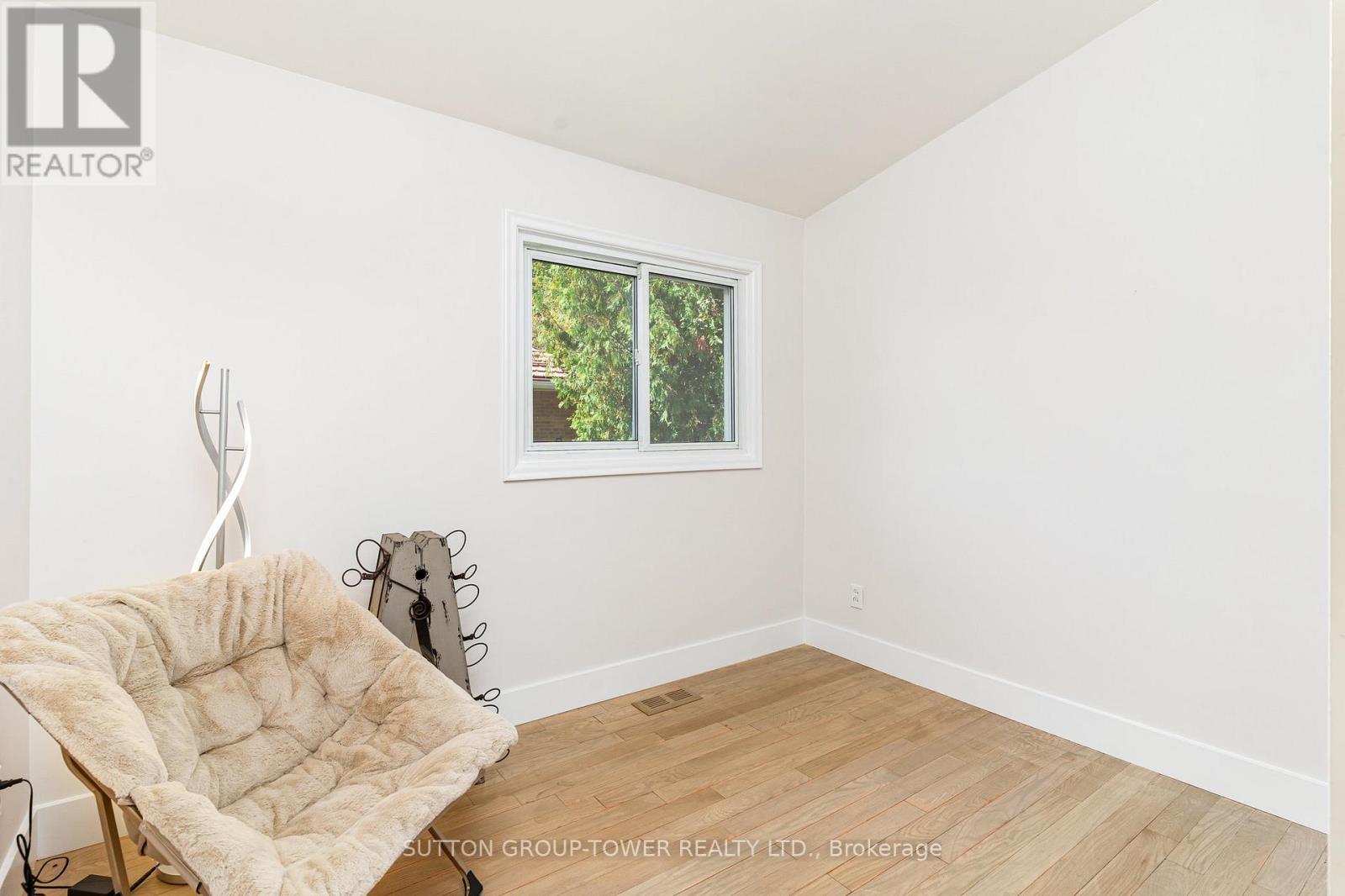 1037 Leilani Drive, Mississauga, ON - Indoor Photo Showing Other Room