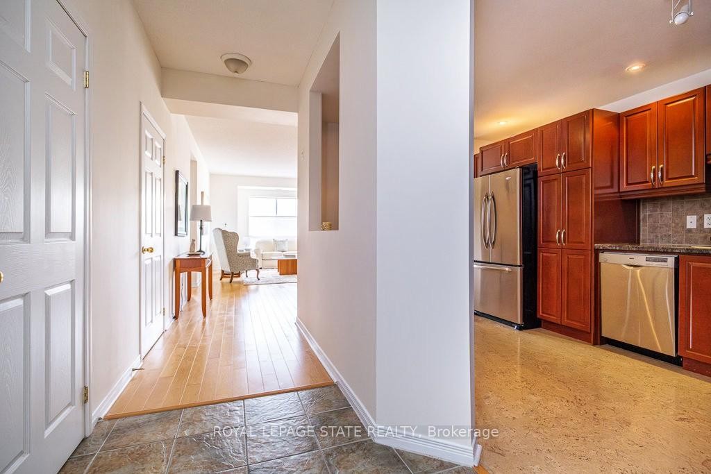 401-4000 Creekside Drive, Hamilton, ON - Indoor