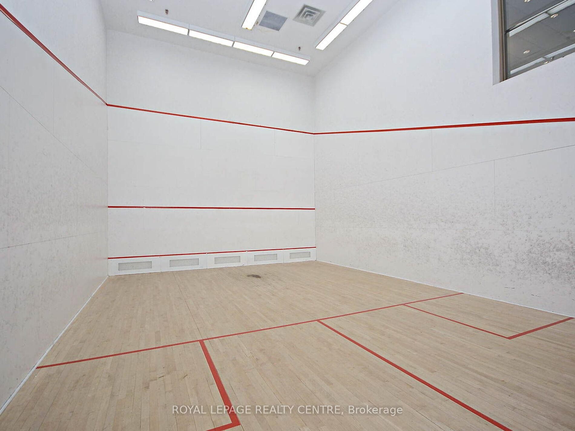 601-50 Eglinton Avenue W, Mississauga, ON - Indoor Photo Showing Other Room