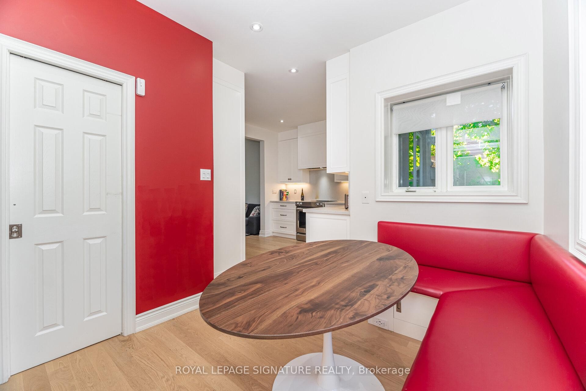 114 Fairholme Avenue, Toronto, ON - Indoor