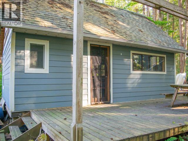 1785 Vancouver Blvd, Savary Island, BC - Outdoor With Exterior