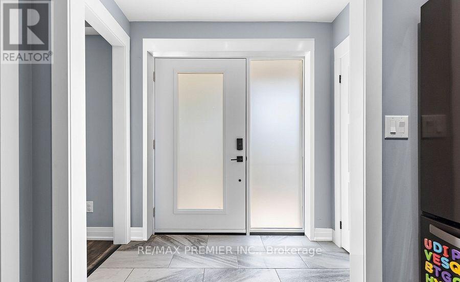 Main Floor - 24 Hucknall Road, Toronto, ON - Indoor Photo Showing Other Room