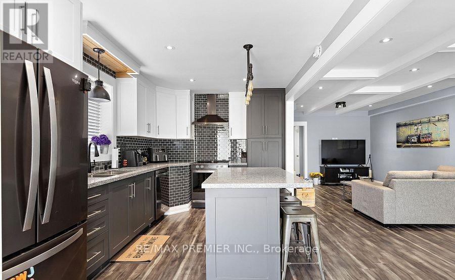 Main Floor - 24 Hucknall Road, Toronto, ON - Indoor Photo Showing Kitchen With Upgraded Kitchen