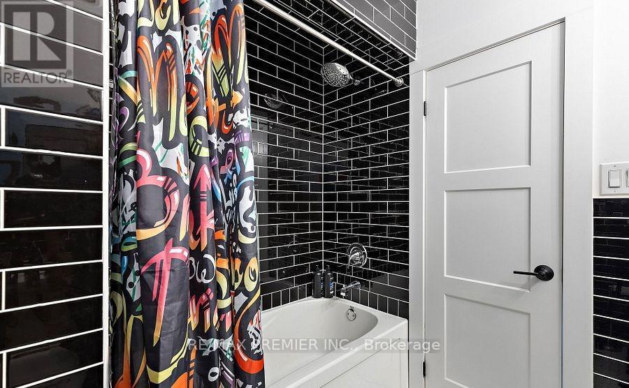 Main Floor - 24 Hucknall Road, Toronto, ON - Indoor