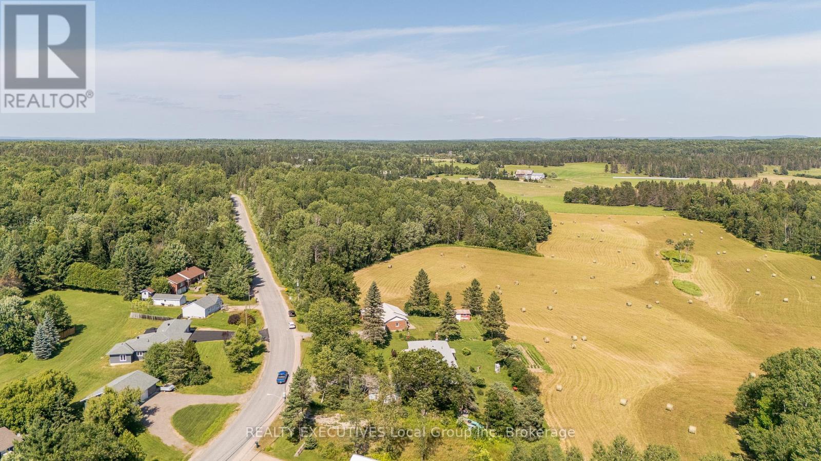 98 Memorial Park Drive E, Powassan, ON - Outdoor With View