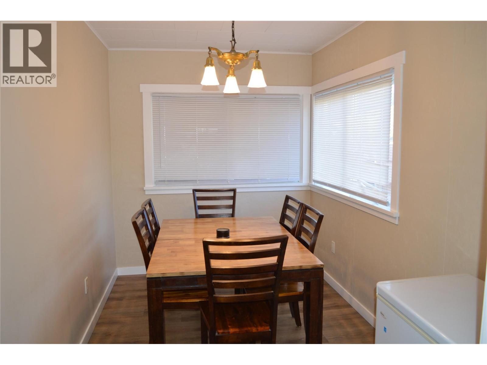 6569 19Th Street, Grand Forks, BC - Indoor Photo Showing Dining Room