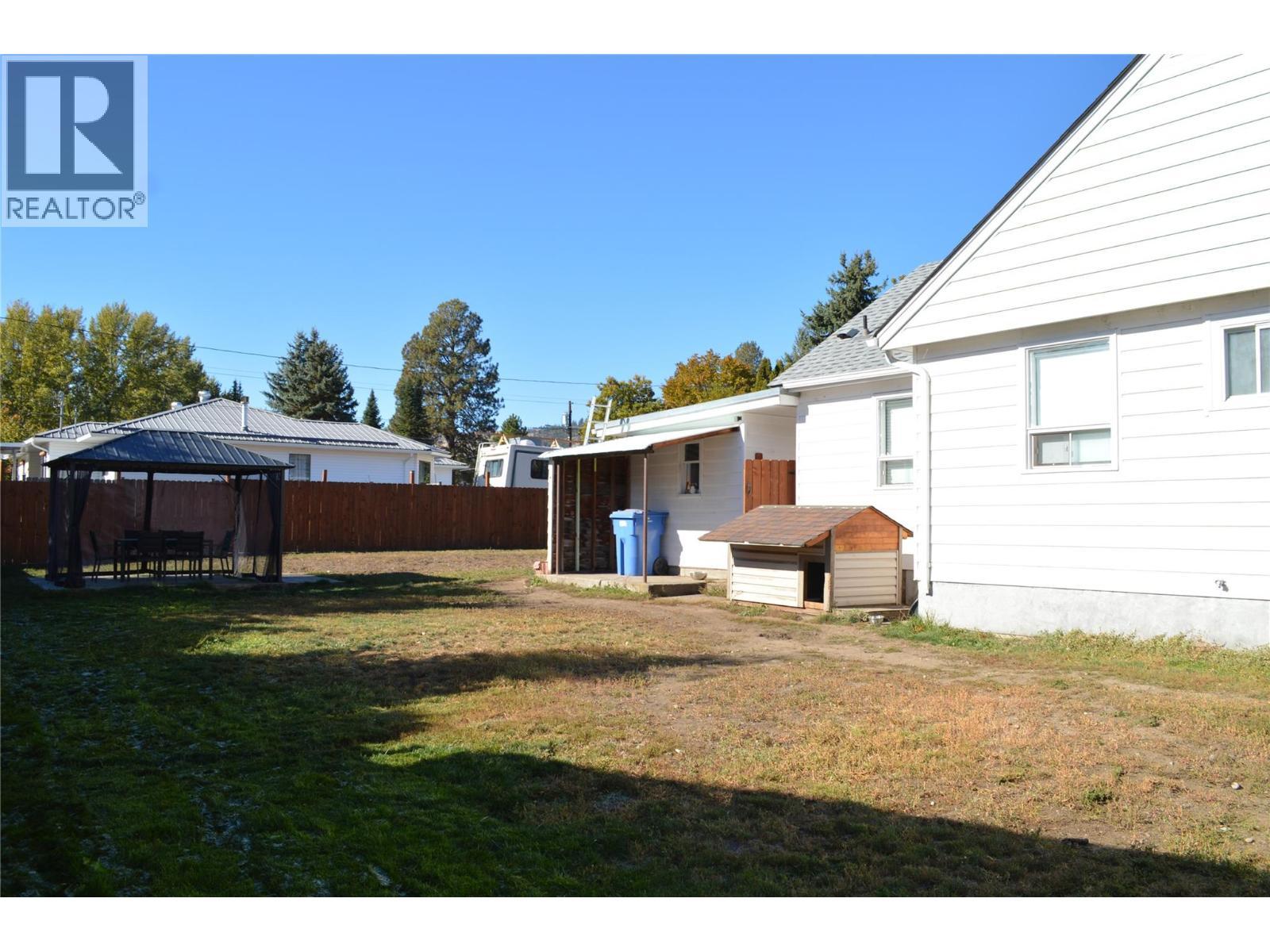 6569 19Th Street, Grand Forks, BC - Outdoor