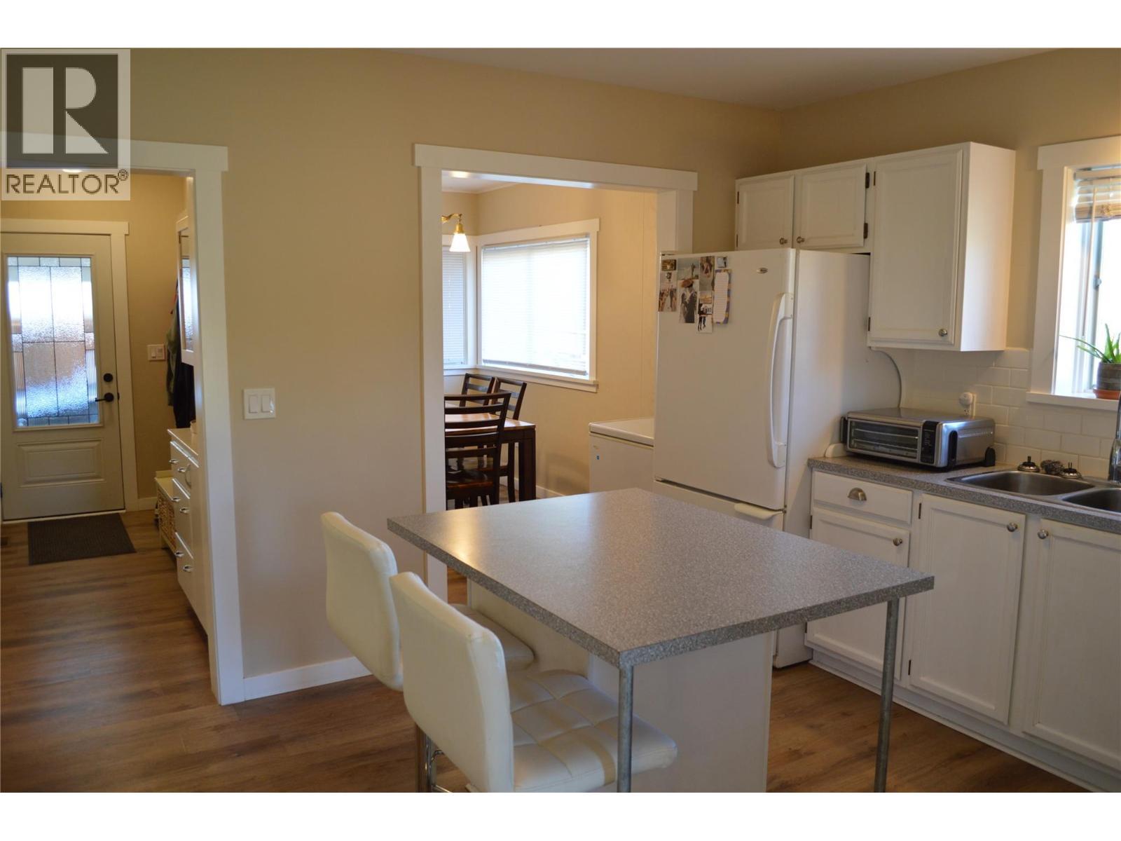 6569 19Th Street, Grand Forks, BC - Indoor Photo Showing Other Room