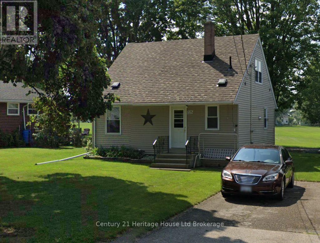 225 Algonquin Drive, South Huron (Exeter), ON - Outdoor