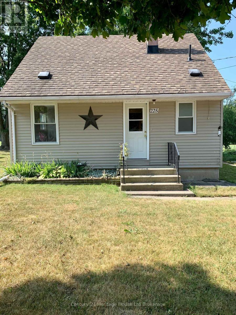 225 Algonquin Drive, South Huron (Exeter), ON - Outdoor