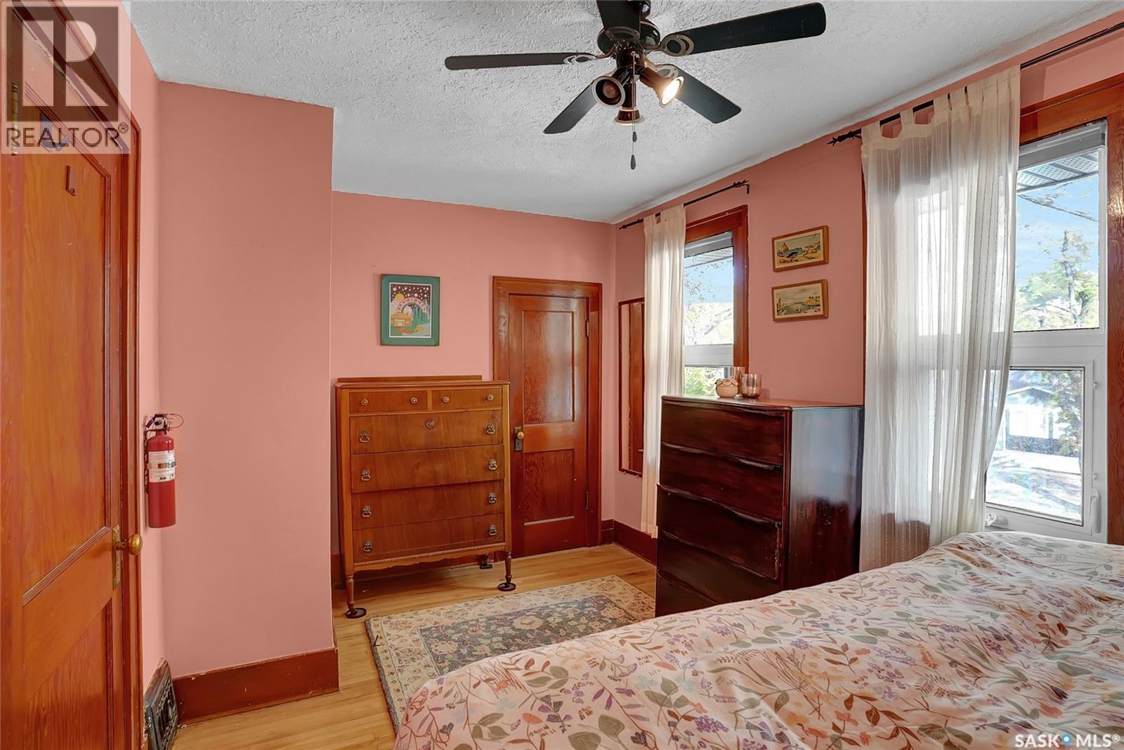 2312 Quebec Street, Regina, SK - Indoor Photo Showing Bedroom
