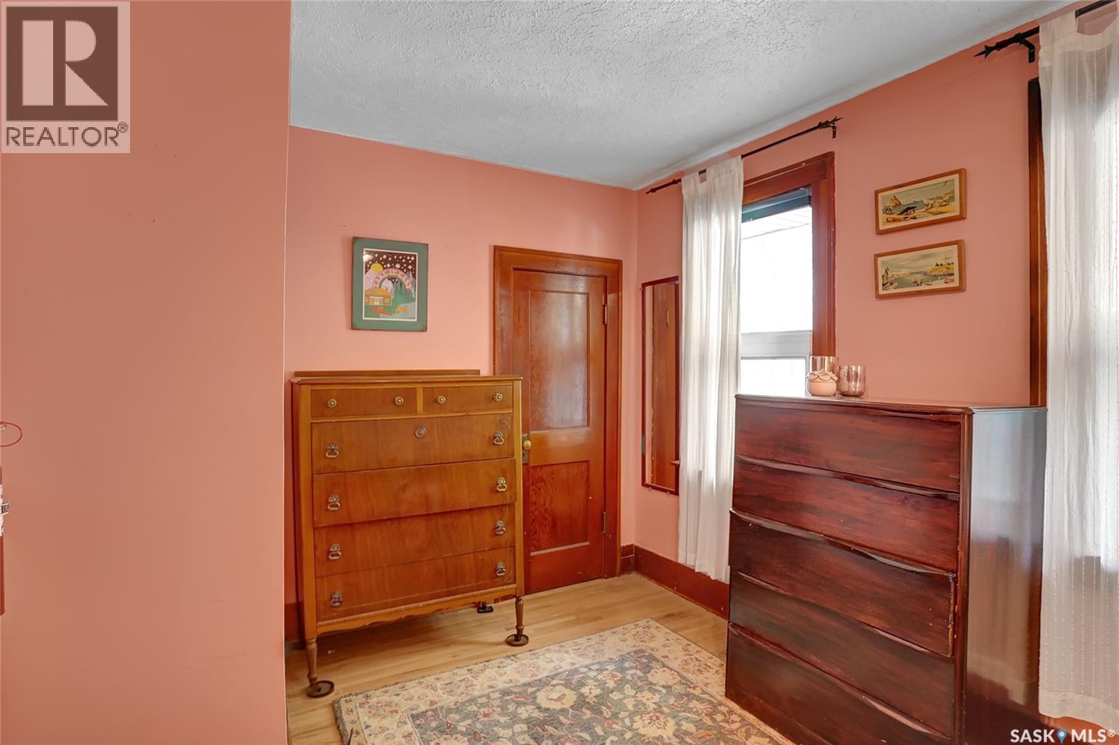 2312 Quebec Street, Regina, SK - Indoor