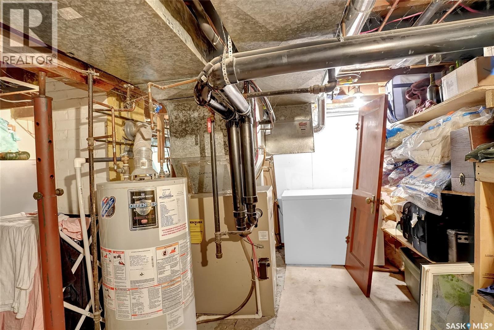 2312 Quebec Street, Regina, SK - Indoor Photo Showing Basement