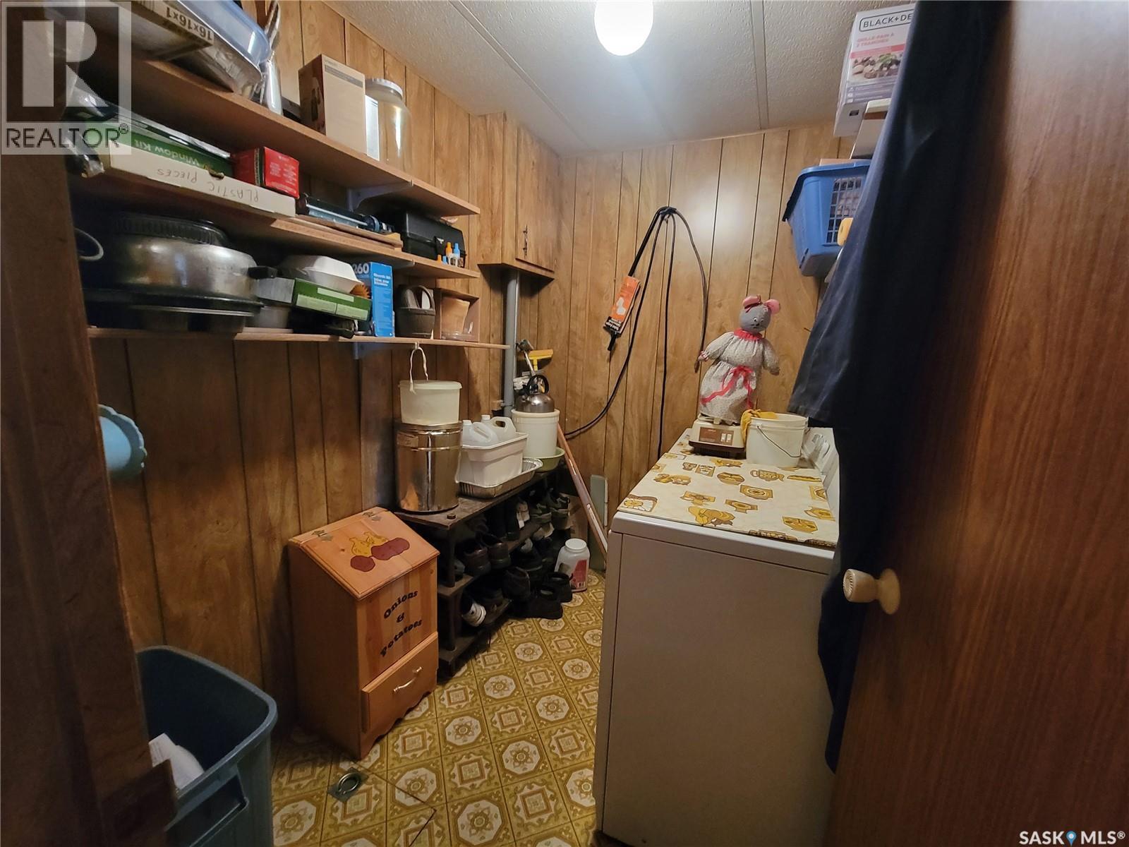 310 5Th Street W, Wilkie, SK