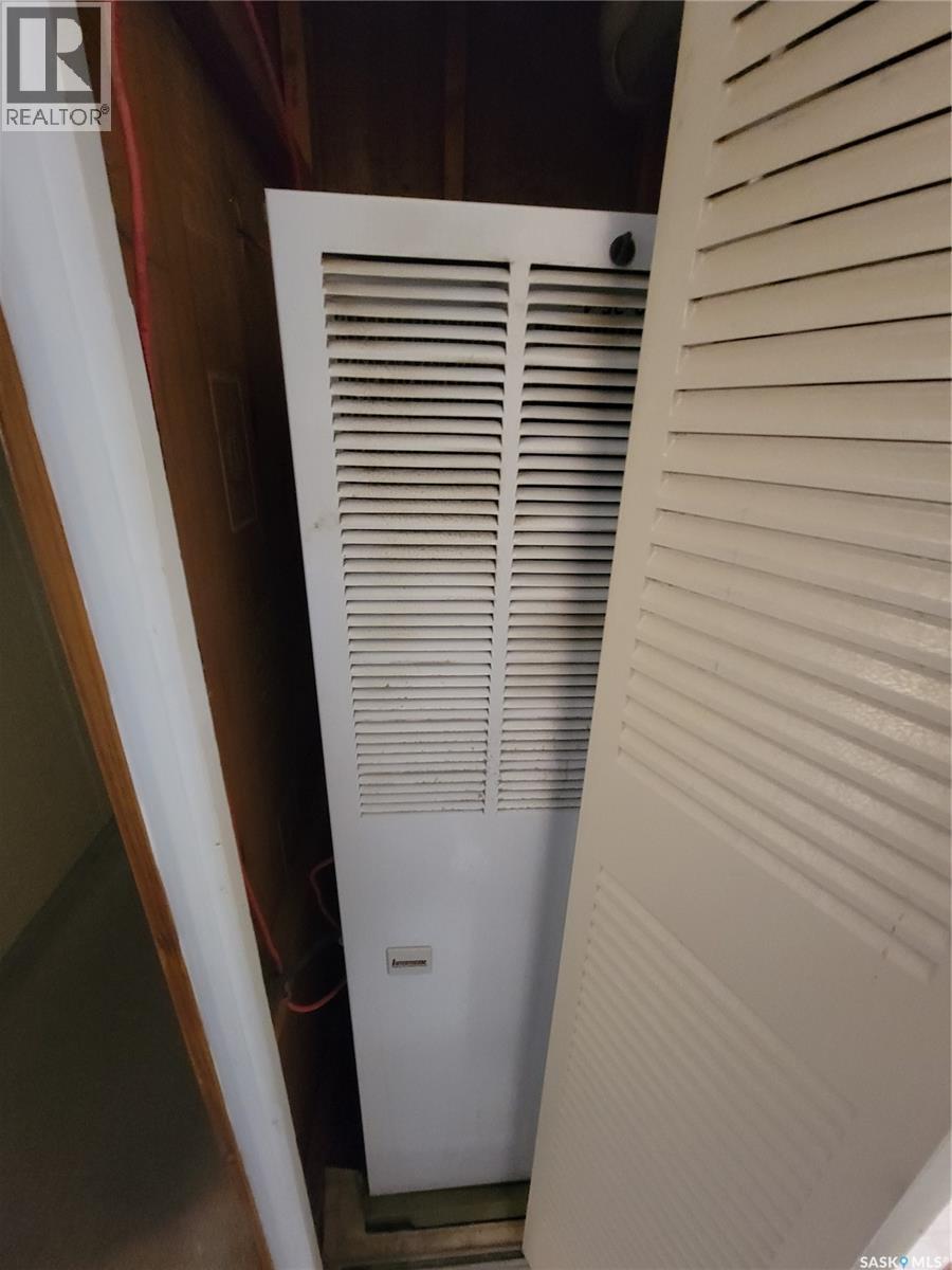 310 5Th Street W, Wilkie, SK