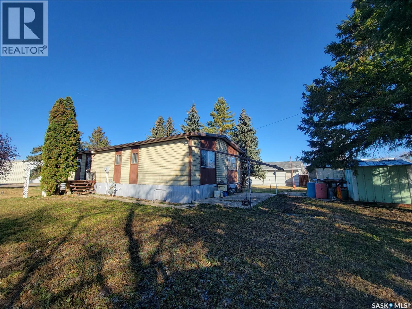 310 5Th Street W, Wilkie, SK