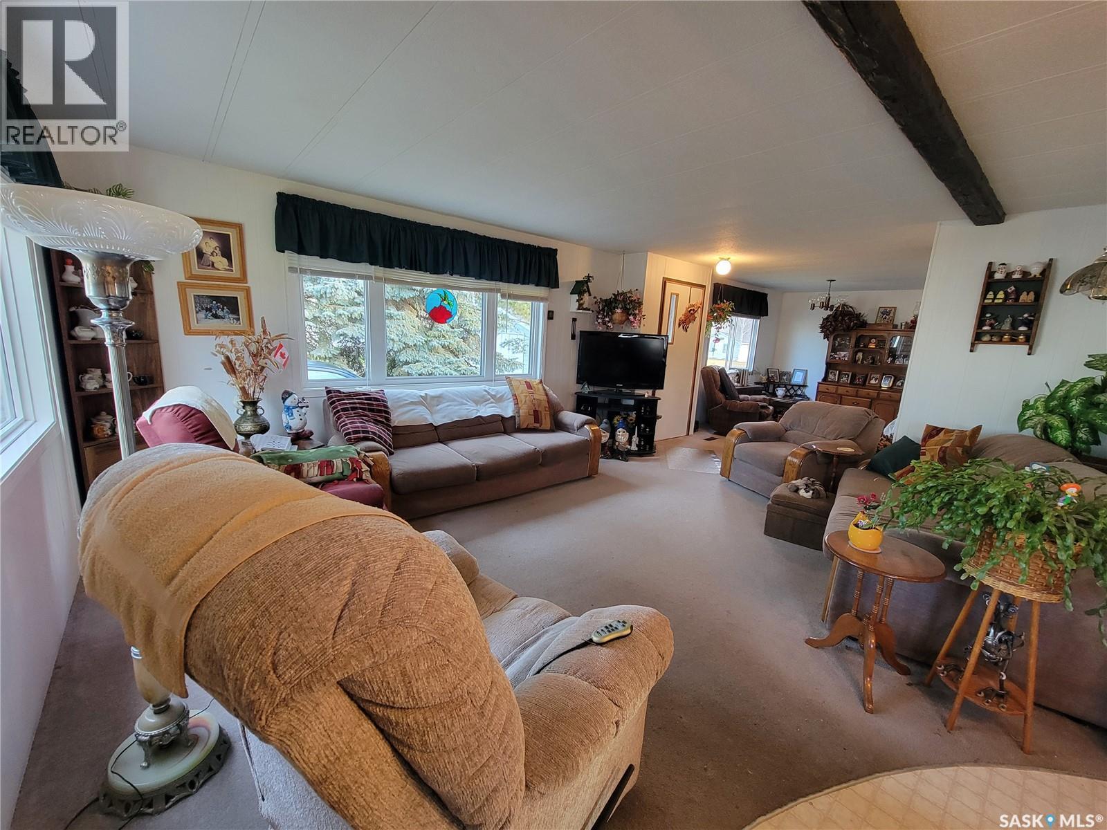 310 5Th Street W, Wilkie, SK