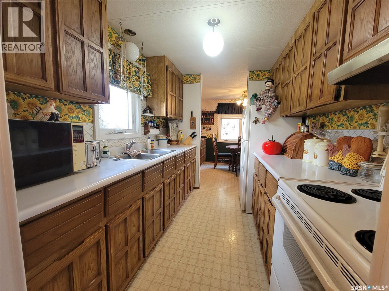 310 5Th Street W, Wilkie, SK