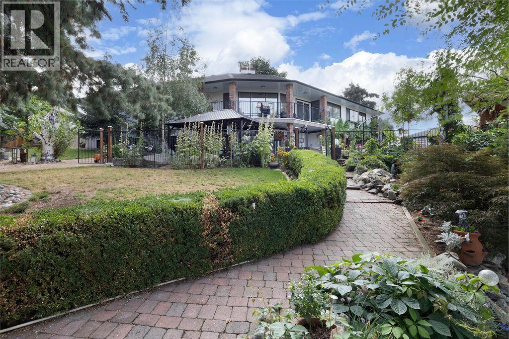 486 Terrace Drive, Coldstream, BC - Outdoor