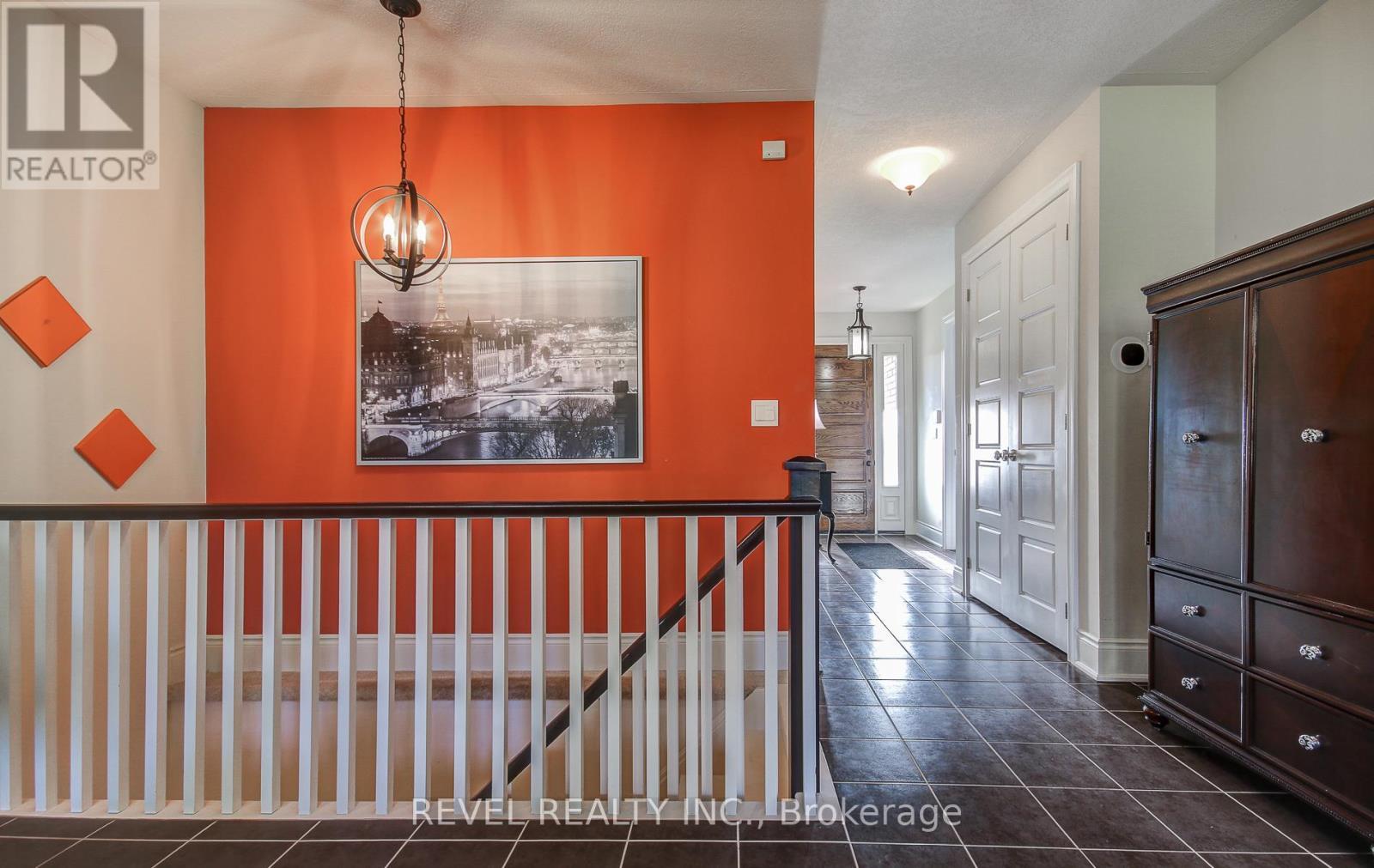 126 Aberfoyle Mill Crescent, Puslinch, ON - Indoor Photo Showing Other Room