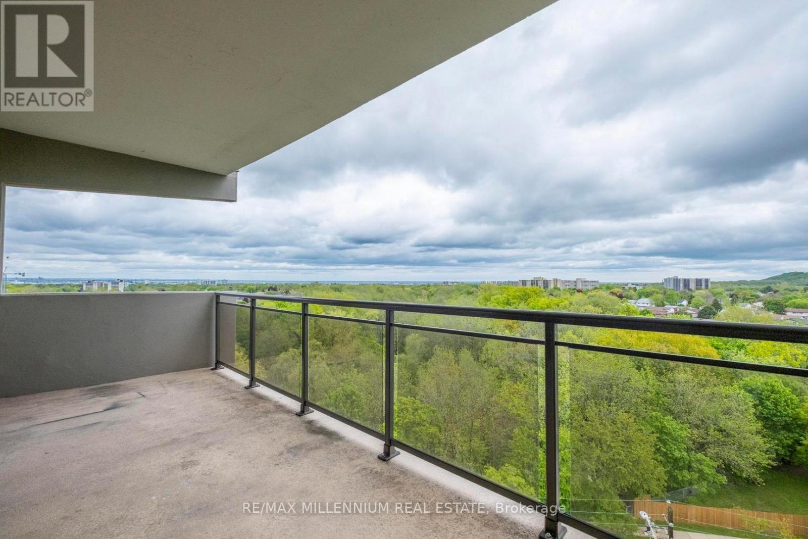 606 - 420 Greenhill Avenue, Hamilton, ON - Outdoor With View With Exterior