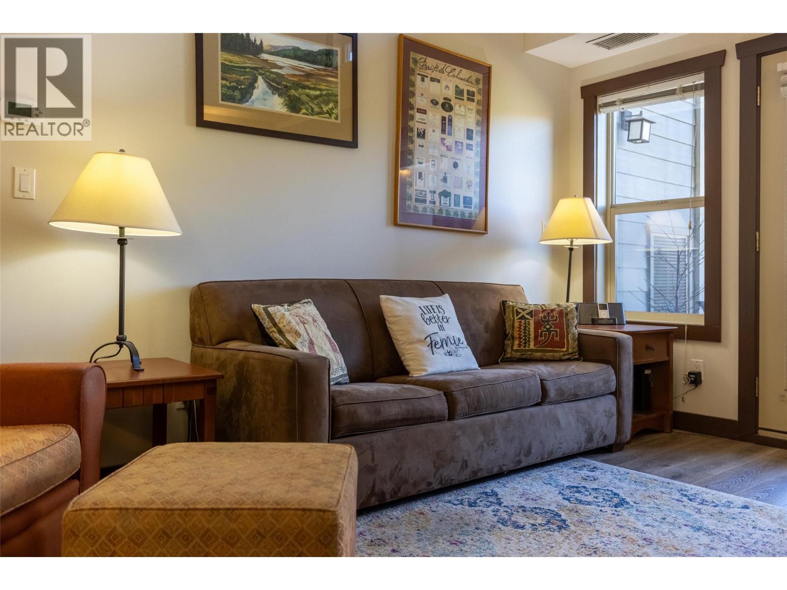 1500 Mcdonald Avenue Unit# 416, Fernie, BC - Indoor Photo Showing Living Room