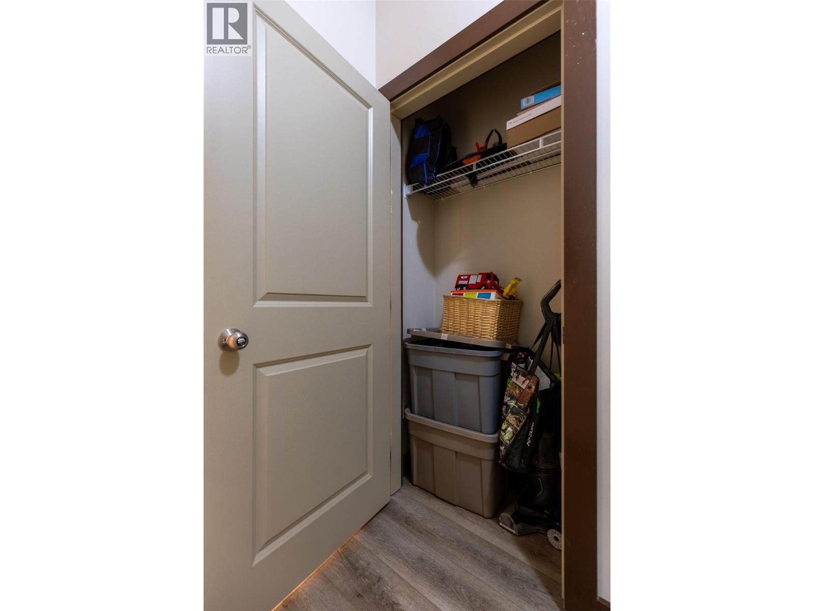 1500 Mcdonald Avenue Unit# 416, Fernie, BC - Indoor Photo Showing Other Room