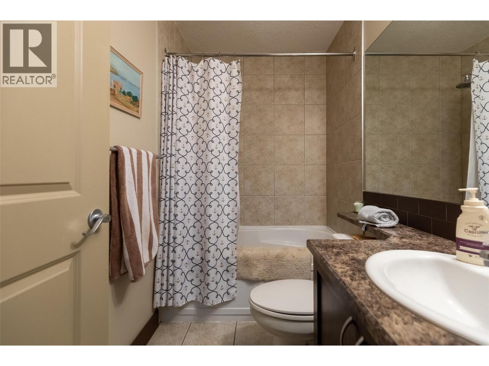 1500 Mcdonald Avenue Unit# 416, Fernie, BC - Indoor Photo Showing Bathroom