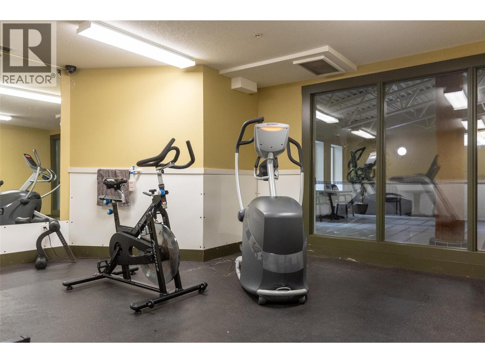 1500 Mcdonald Avenue Unit# 416, Fernie, BC - Indoor Photo Showing Gym Room