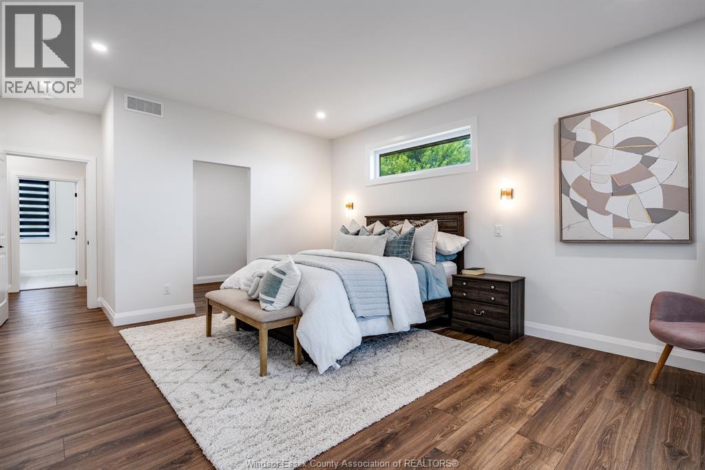 188 County Rd 27 East, Cottam, ON - Indoor Photo Showing Bedroom