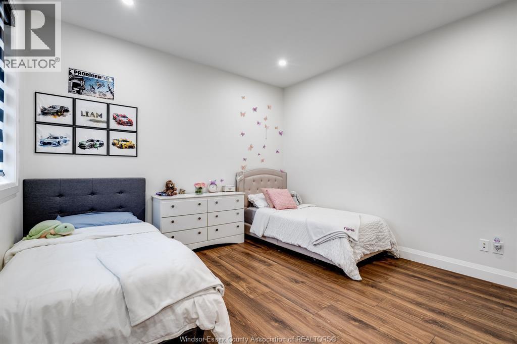 188 County Rd 27 East, Cottam, ON - Indoor Photo Showing Bedroom