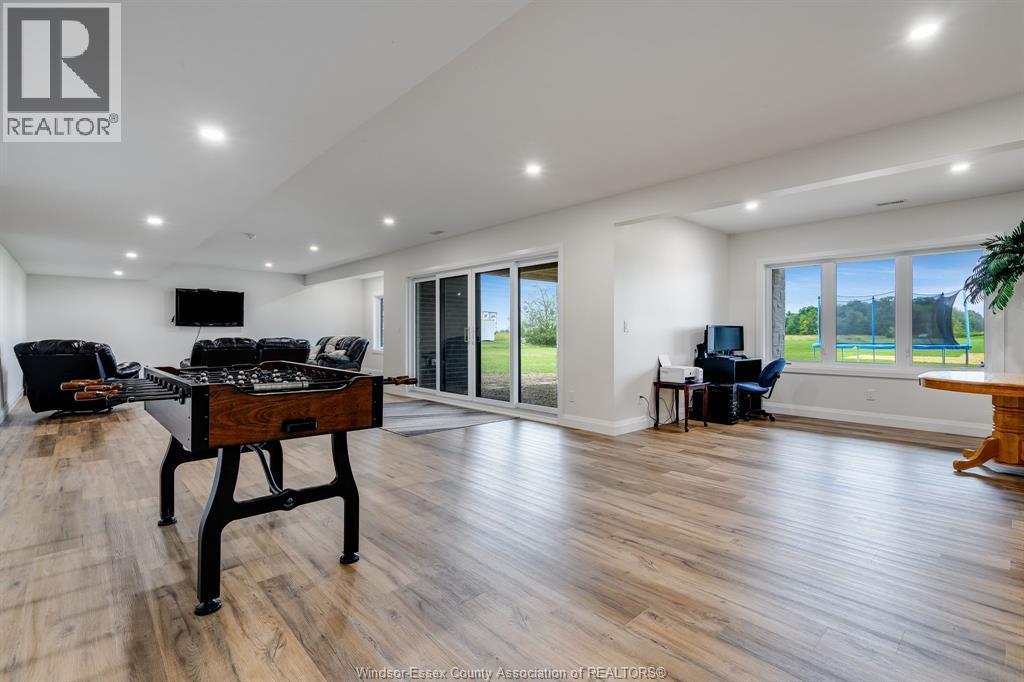 188 County Rd 27 East, Cottam, ON - Indoor Photo Showing Other Room