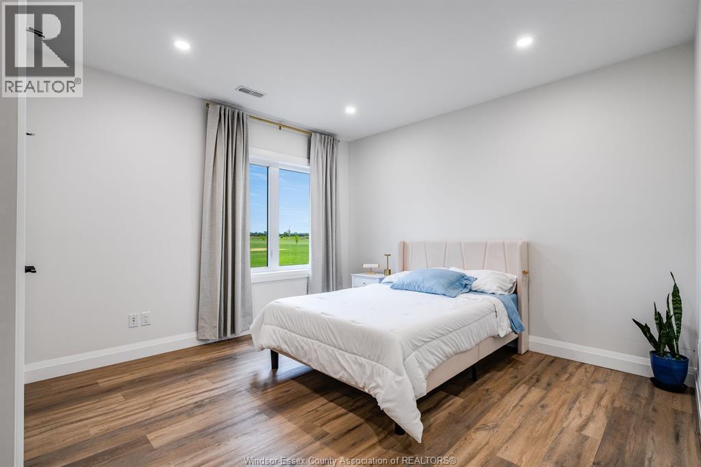 188 County Rd 27 East, Cottam, ON - Indoor Photo Showing Bedroom