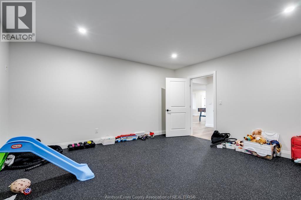 188 County Rd 27 East, Cottam, ON - Indoor Photo Showing Gym Room