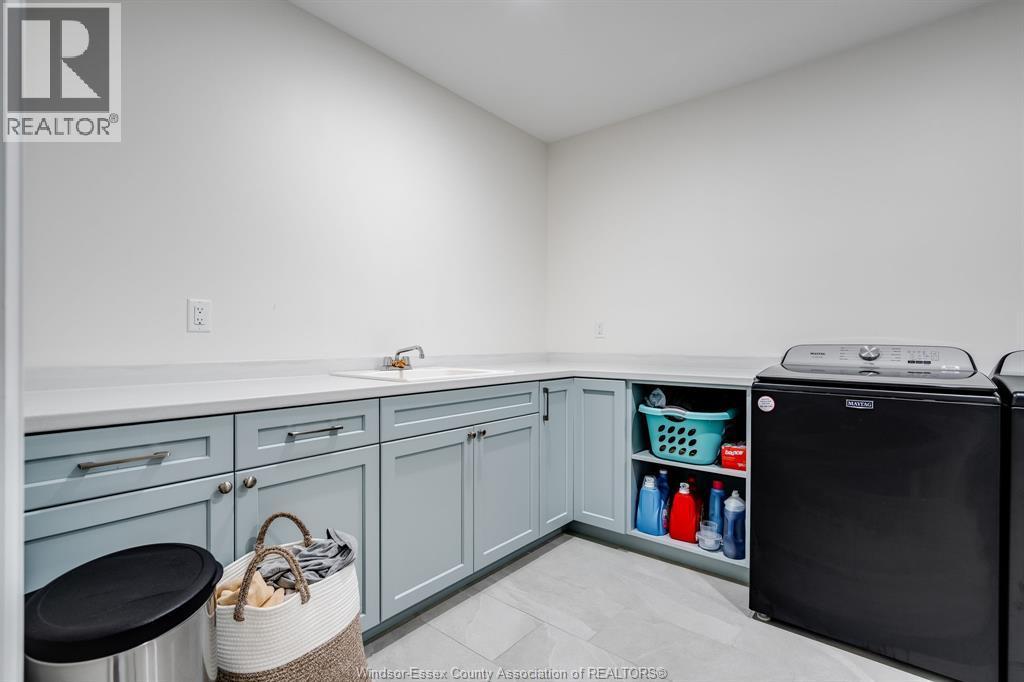 188 County Rd 27 East, Cottam, ON - Indoor Photo Showing Laundry Room